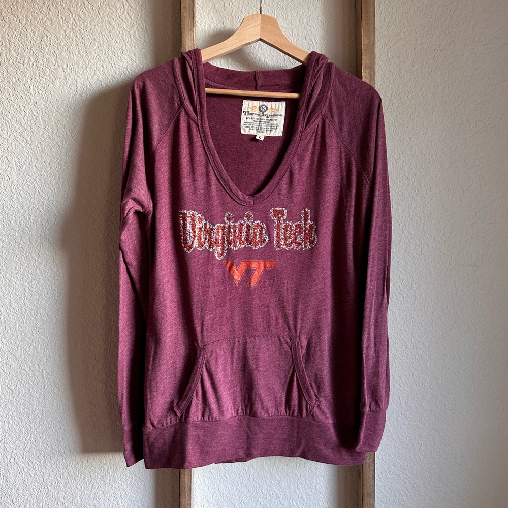 Three Square Virginia Tech hooded pullover sz: L